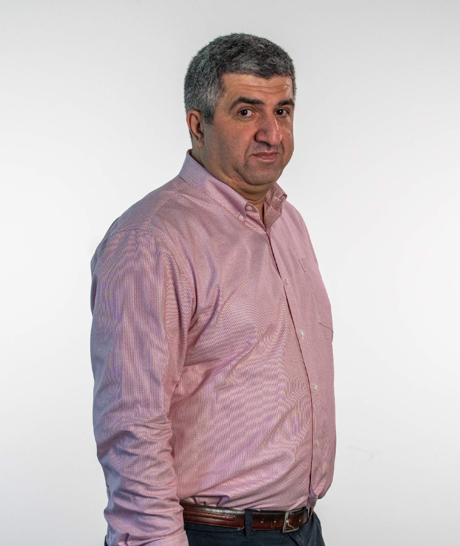 Niko Sulkhanishvili - სატელეკომუნიკაციო სისტემების და მზის ენერგიის სისტემების უფროსი ინჟინერი